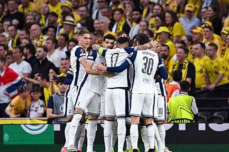 لاعب توتنهام: مستعدون لتحقيق الألقاب.. آن الأوان للتغيير